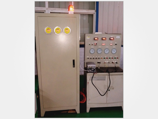 電動(dòng)空壓機(jī)檢測臺(tái)1.jpg